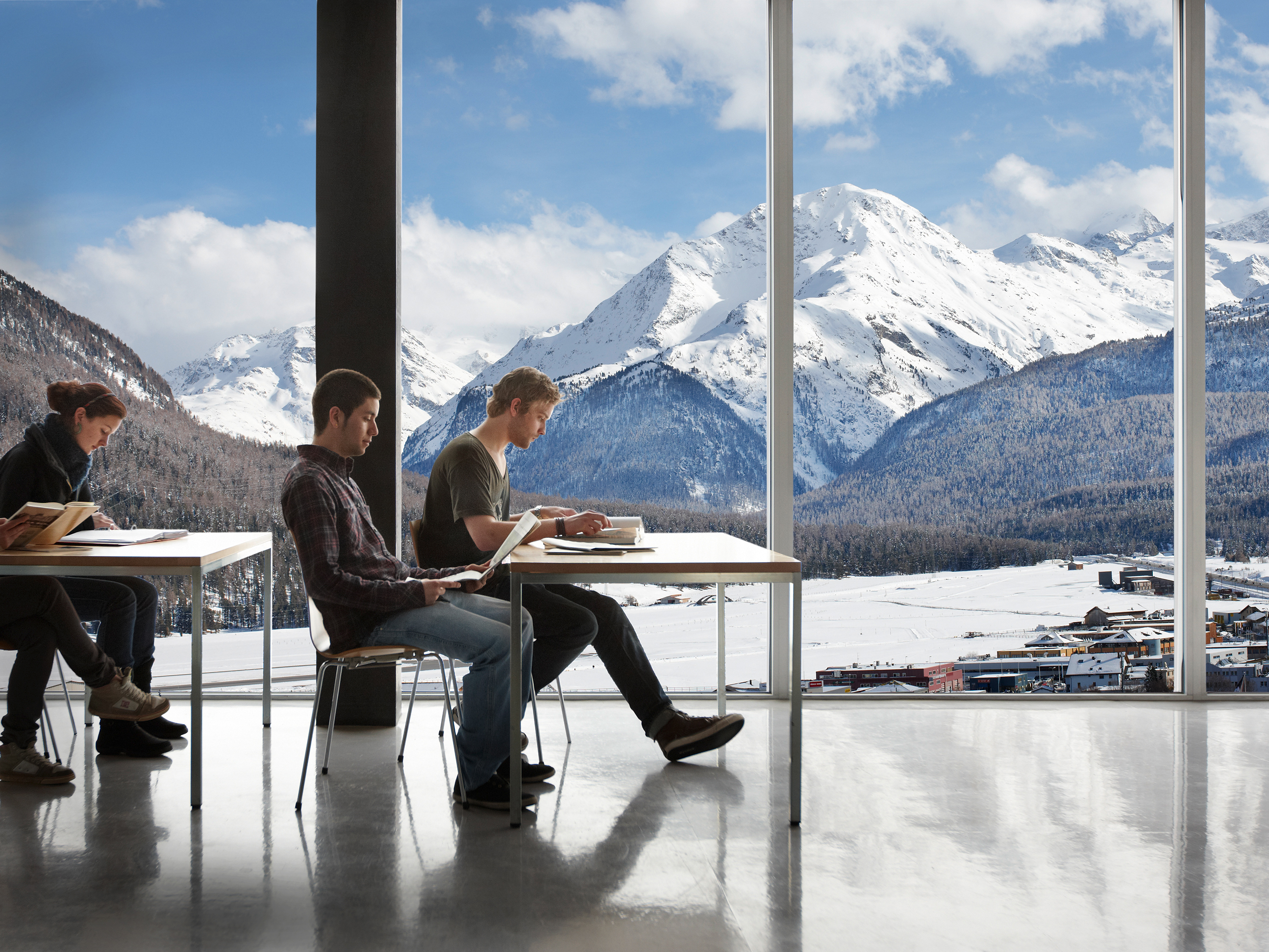 Studieren wo andere Ferien machen - HFT GR Samedan